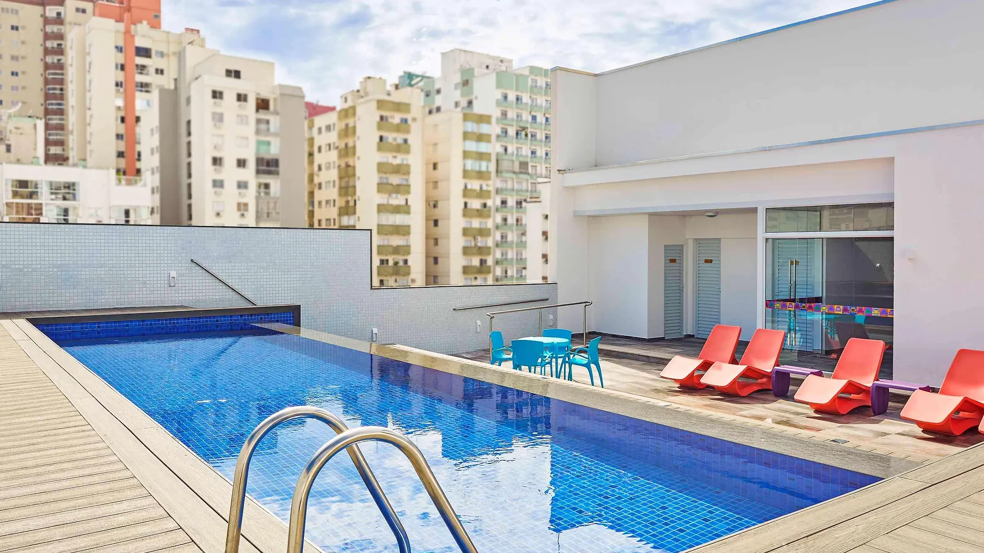 Ibis Styles Balneario Camboriu - 1 Quadra Do Mar Hotel 3*,