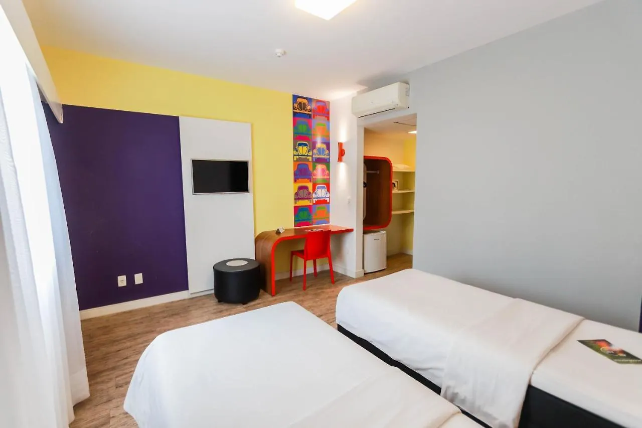 Ibis Styles Balneario Camboriu - 1 Quadra Do Mar Hotel