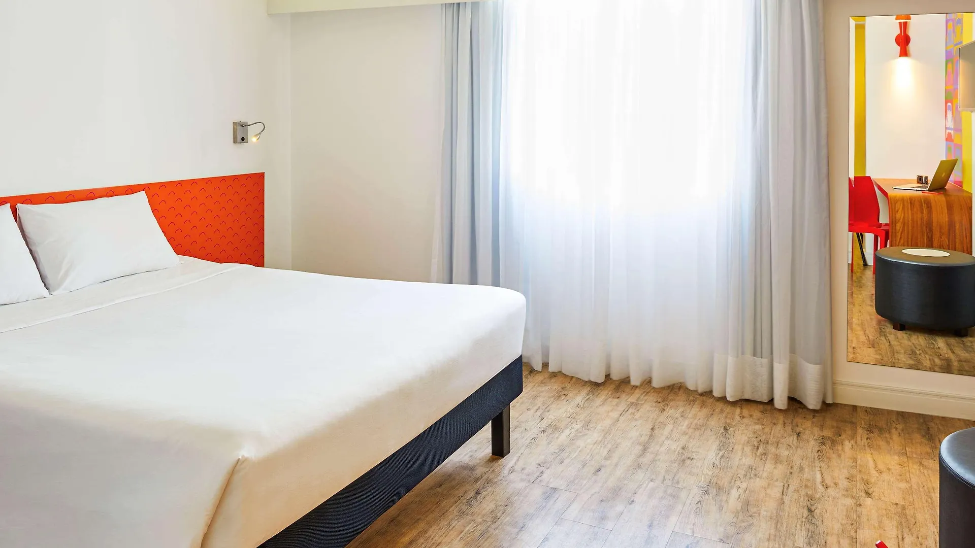 Ibis Styles Balneario Camboriu - 1 Quadra Do Mar Hotel 3*,