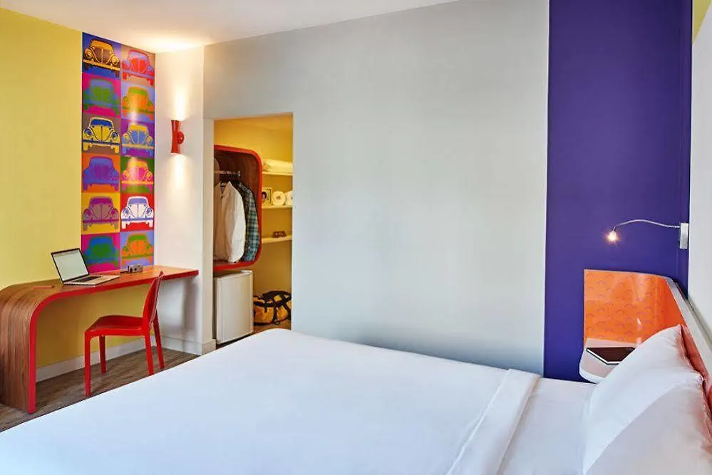 Ibis Styles Balneario Camboriu - 1 Quadra Do Mar Hotel